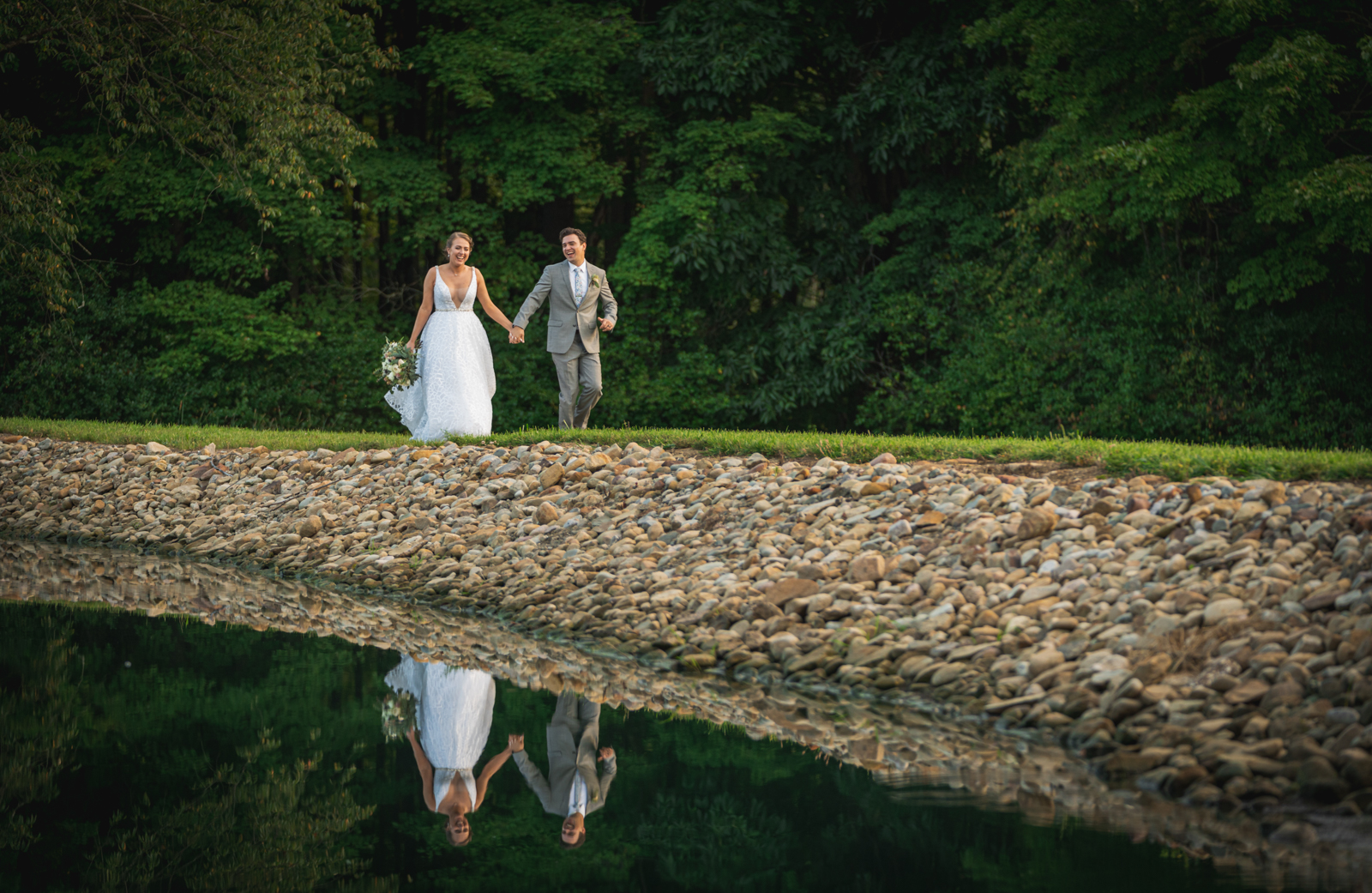 Dakota + Ashley Wedding at Sun Valley in Chagrin Falls, Ohio